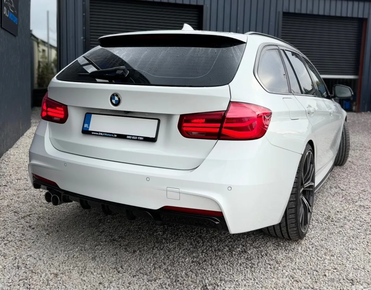 BMW 3-Series Estate, Petrol, 2017, White