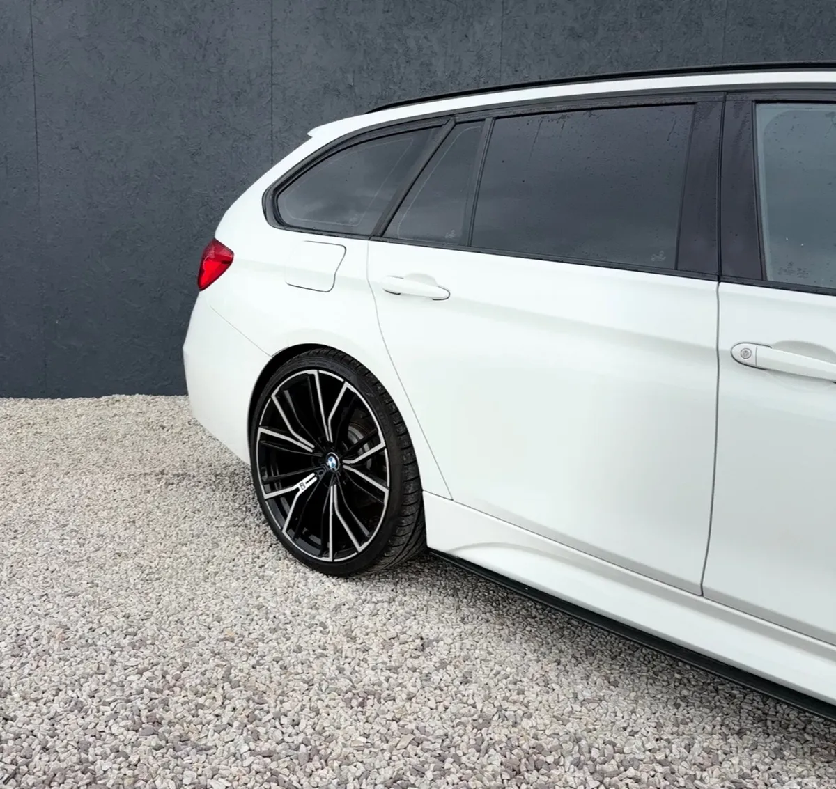 BMW 3-Series Estate, Petrol, 2017, White