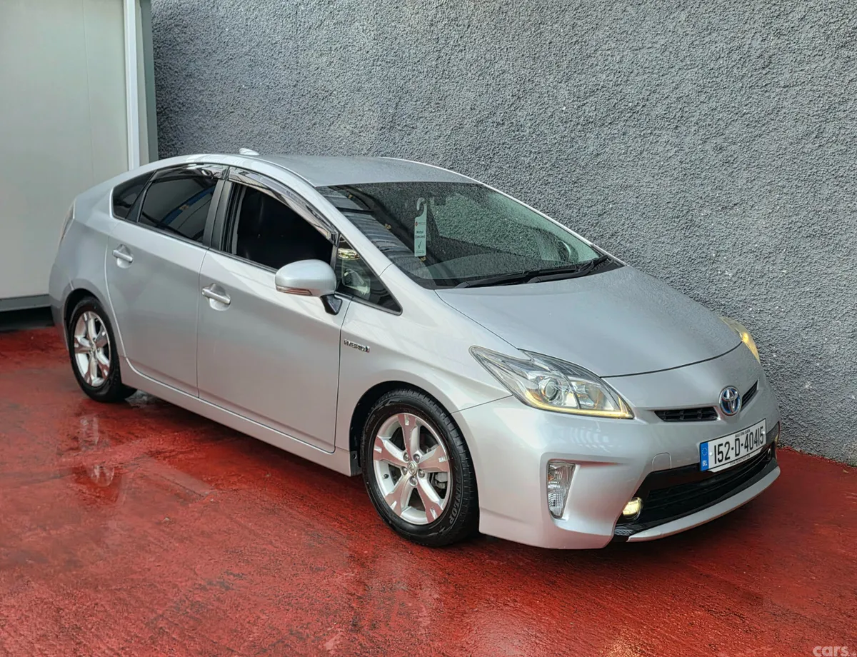 Toyota Prius Hatchback, Petrol Hybrid, 2015, Silver