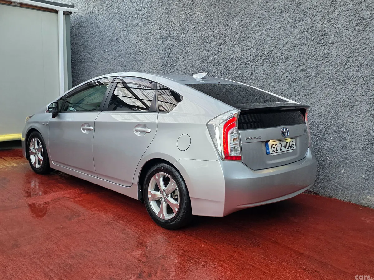 Toyota Prius Hatchback, Petrol Hybrid, 2015, Silver