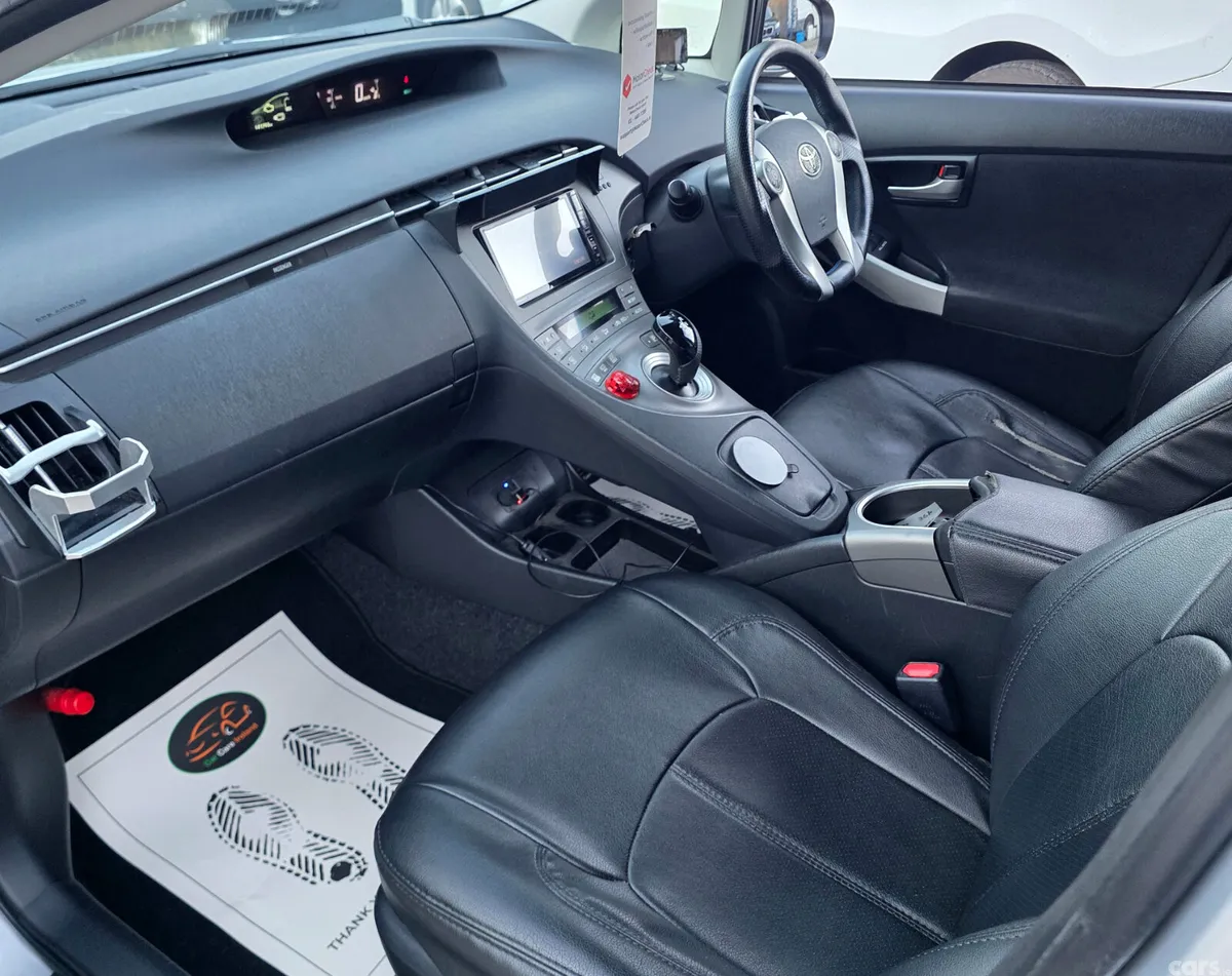 Toyota Prius Hatchback, Petrol Hybrid, 2015, Silver
