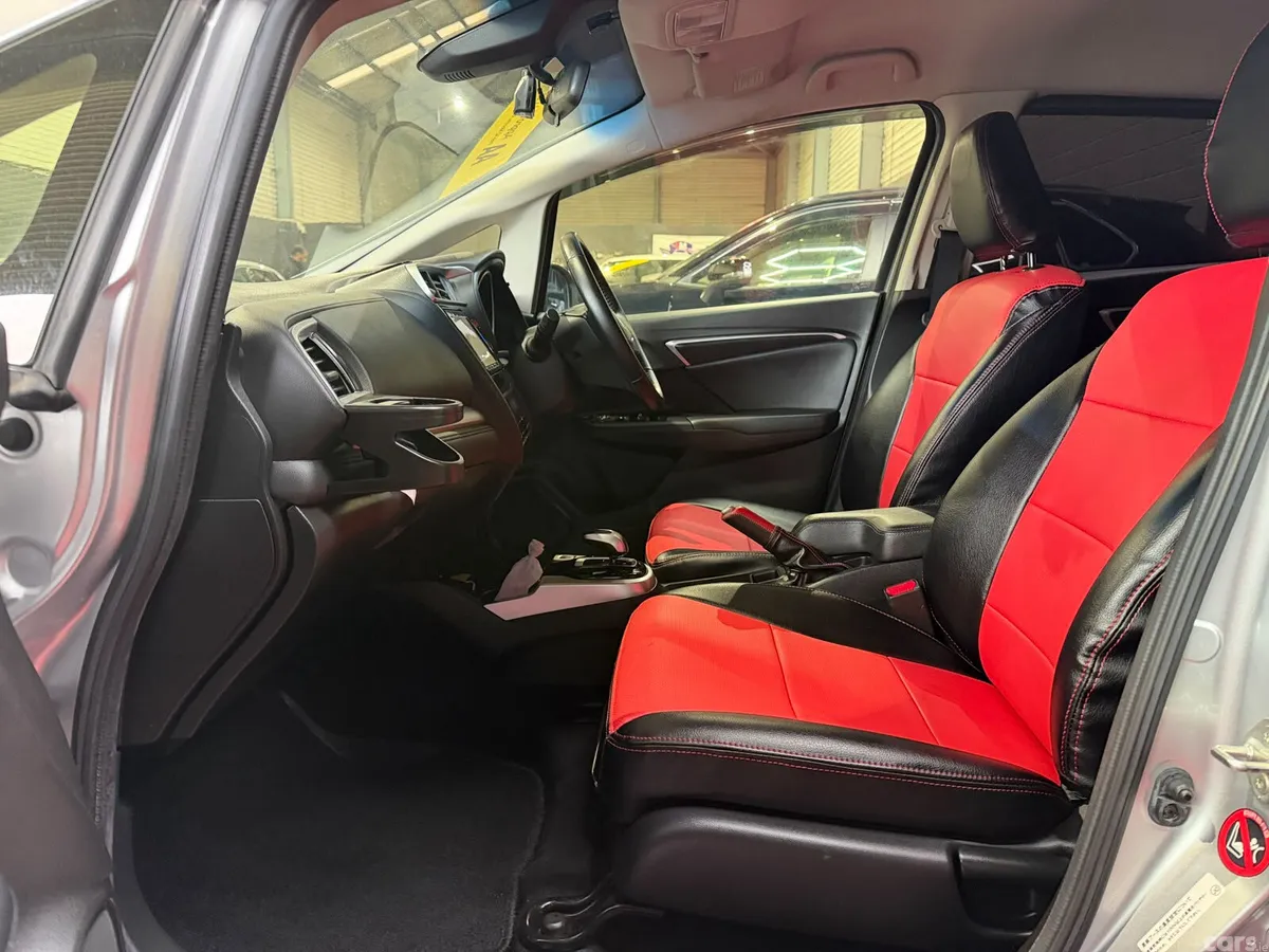 Honda Fit Hatchback, Petrol Hybrid, 2016, Silver