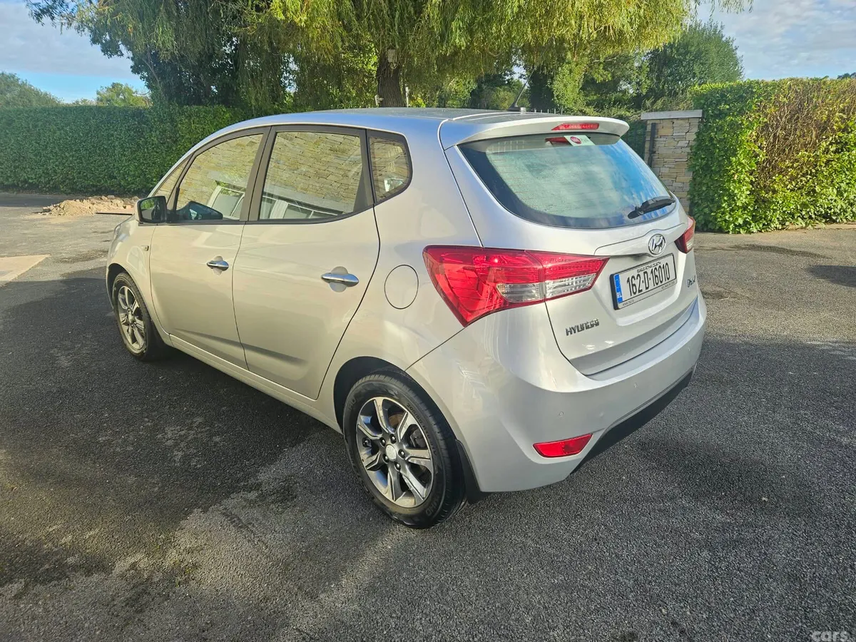 Hyundai ix20 MPV, Petrol, 2016, Silver