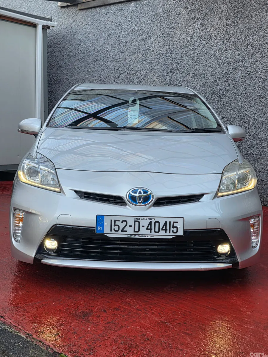 Toyota Prius Hatchback, Petrol Hybrid, 2015, Silver