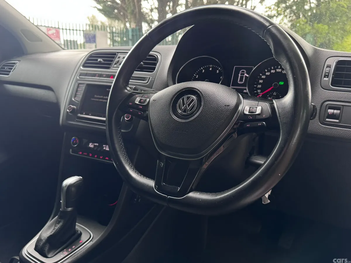 Volkswagen Polo Hatchback, Petrol, 2015, White