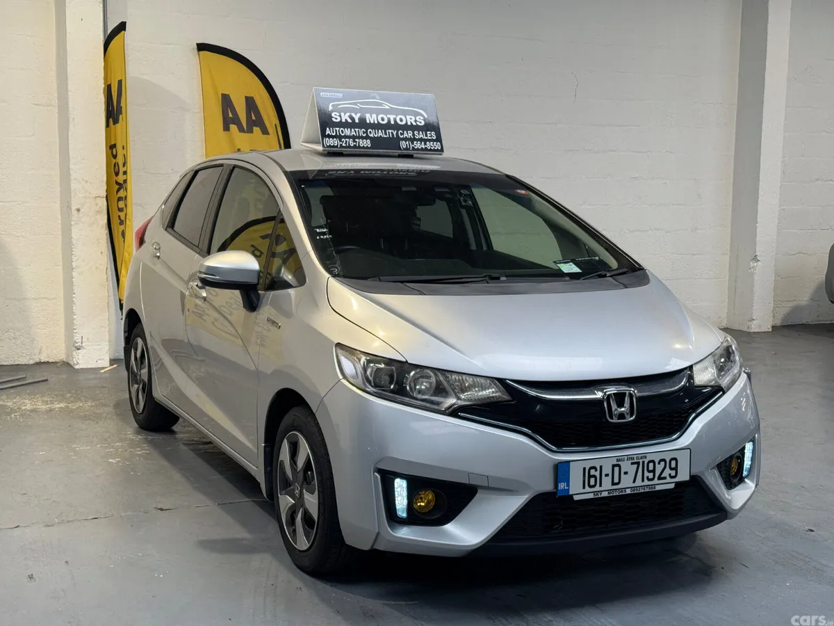 Honda Fit Hatchback, Petrol Hybrid, 2016, Silver