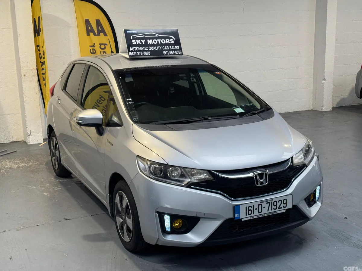 Honda Fit Hatchback, Petrol Hybrid, 2016, Silver