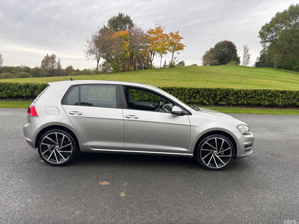 Volkswagen Golf Hatchback, Petrol, 2015, Silver