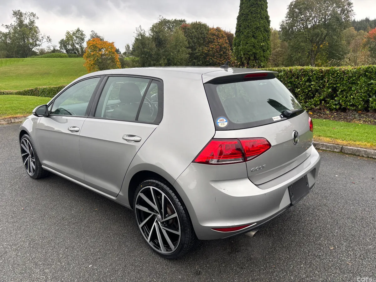Volkswagen Golf Hatchback, Petrol, 2015, Silver