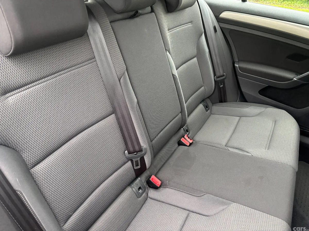 Volkswagen Golf Hatchback, Petrol, 2015, Silver