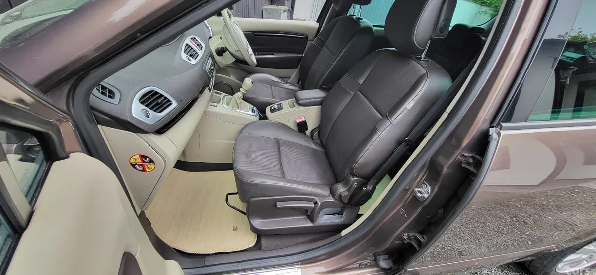 Renault Grand Scenic MPV, Diesel, 2010, Beige