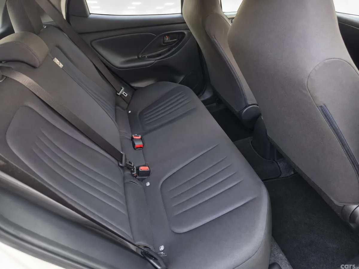Toyota Yaris Hatchback, Petrol, 2021, White