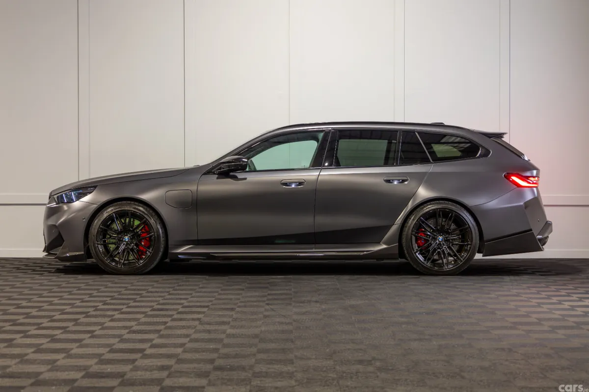 BMW M5 Estate, Petrol Plug-in Hybrid, 2025, Grey