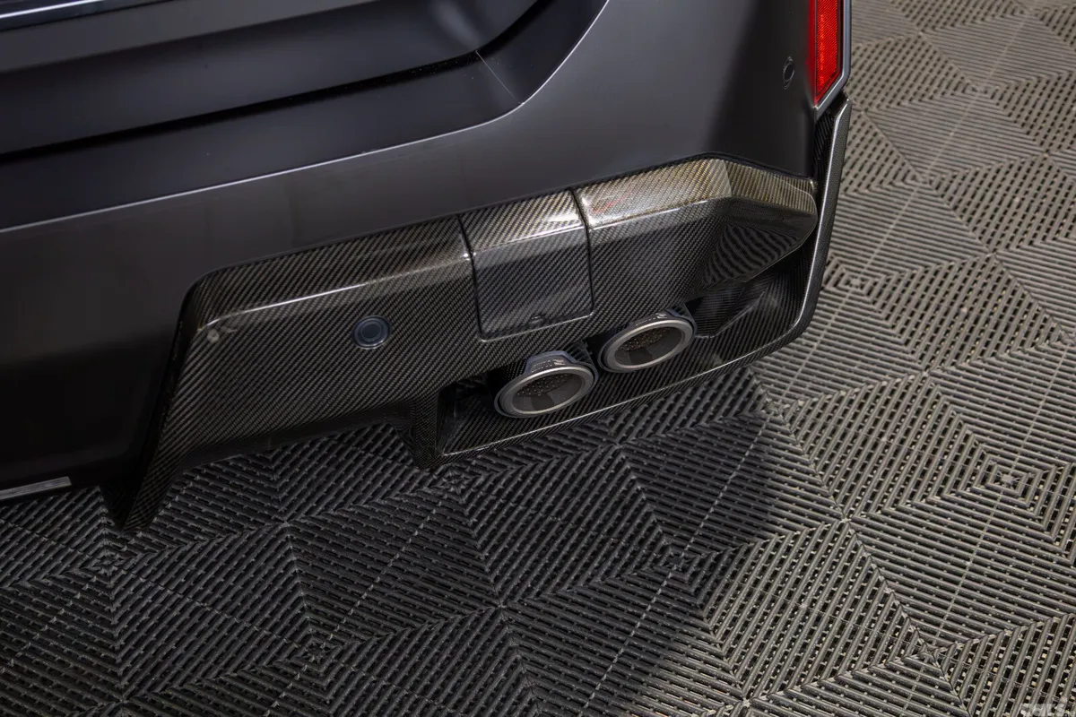 BMW M5 Estate, Petrol Plug-in Hybrid, 2025, Grey
