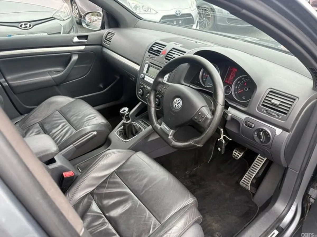 Volkswagen Golf Hatchback, Petrol, 2007, Grey