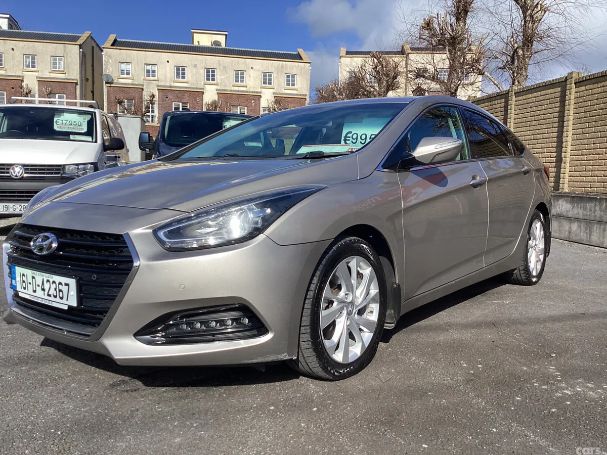 Hyundai i40 Saloon, Diesel, 2016, Beige