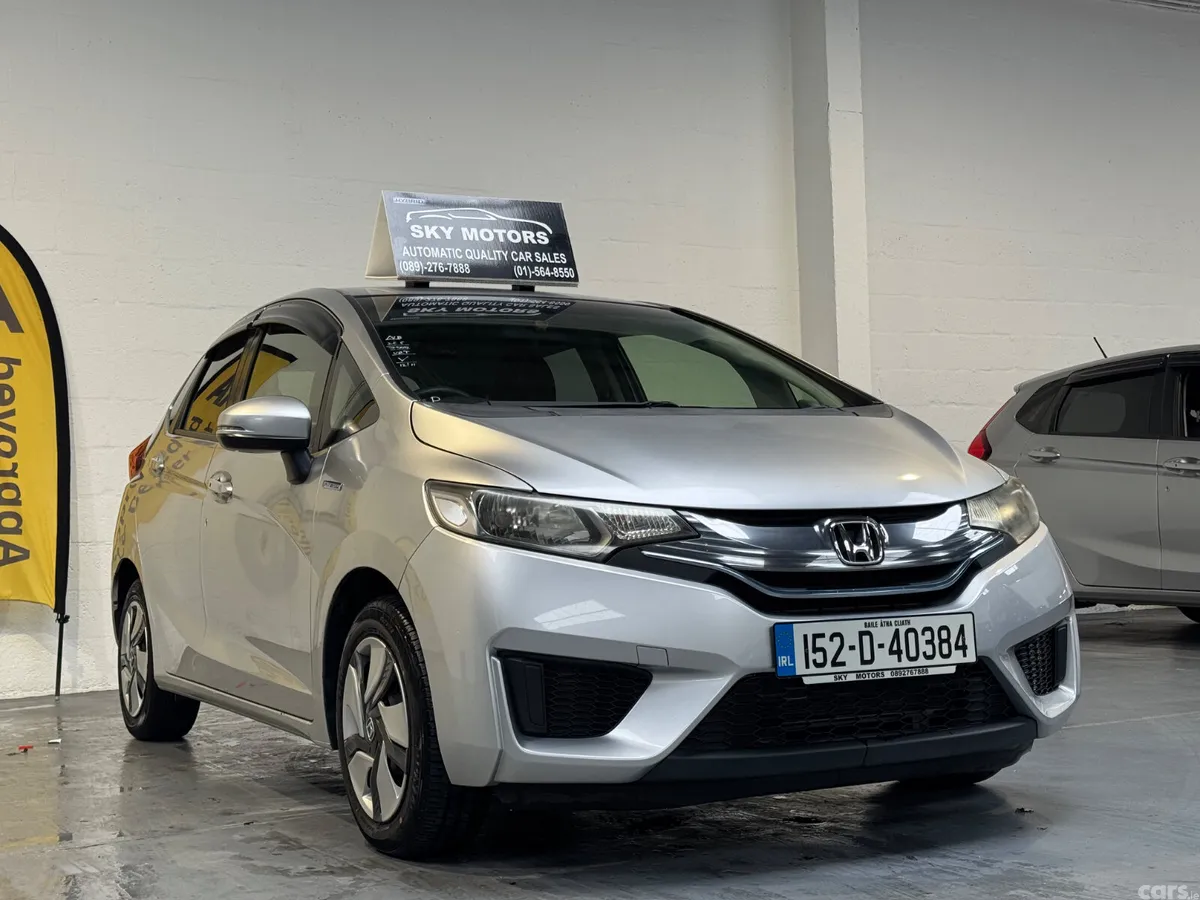 Honda Fit Hatchback, Petrol Hybrid, 2015, Silver