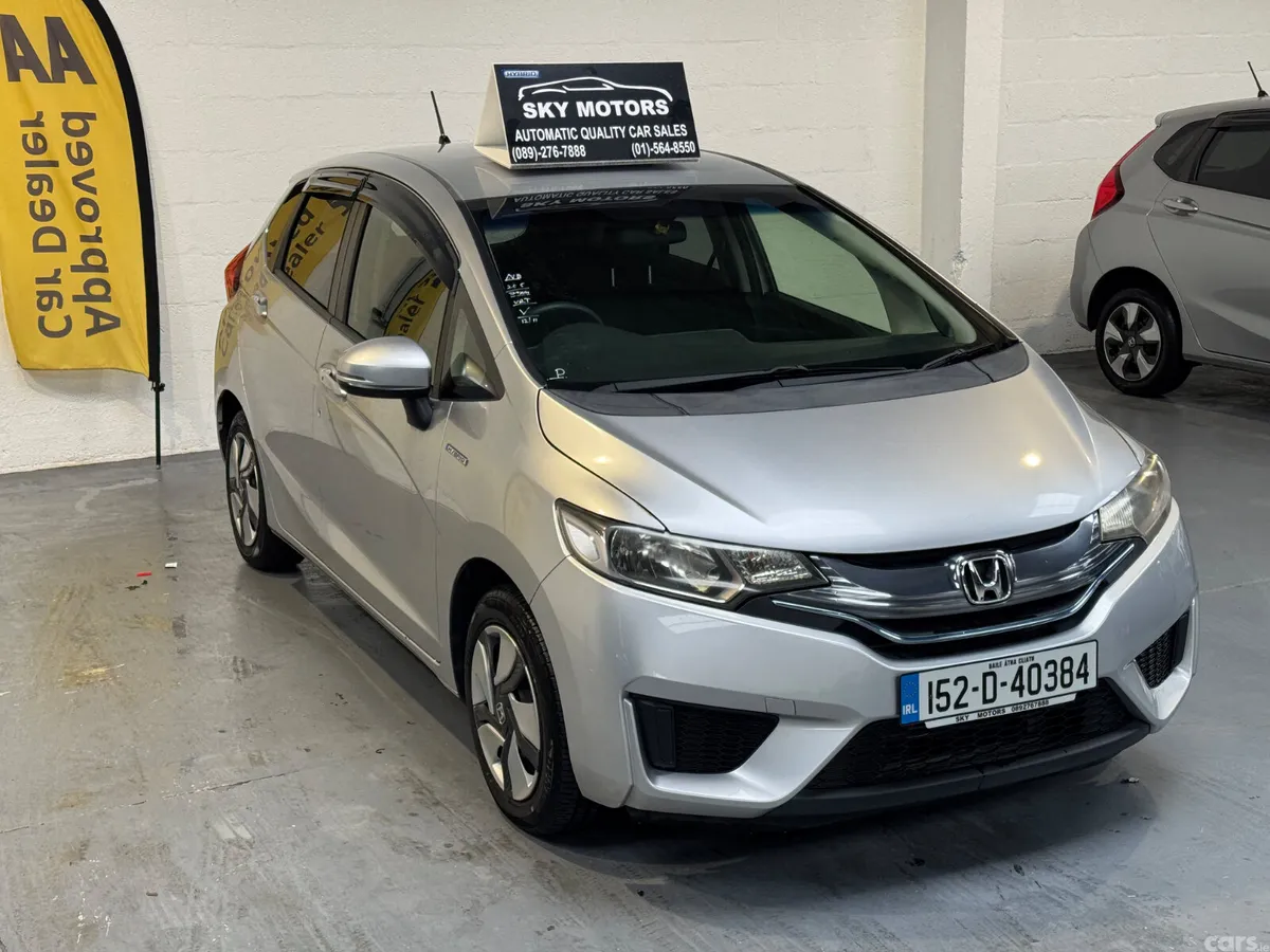 Honda Fit Hatchback, Petrol Hybrid, 2015, Silver