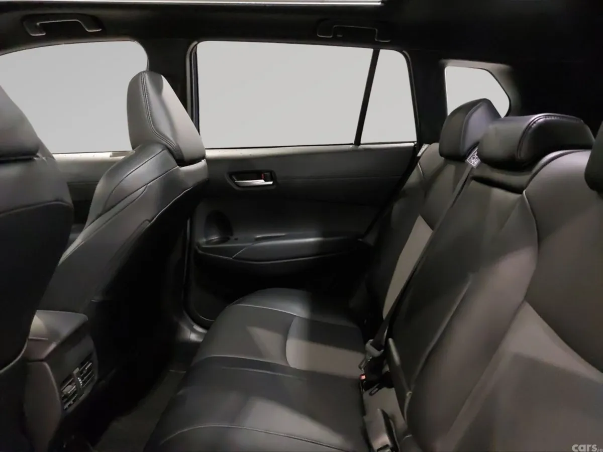 Toyota Corolla Cross SUV, Petrol Hybrid, 2022, Blue