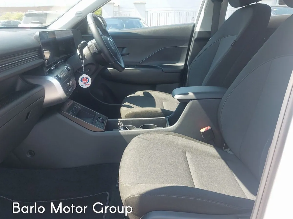 Hyundai KONA MPV, Petrol Hybrid, 2026, White