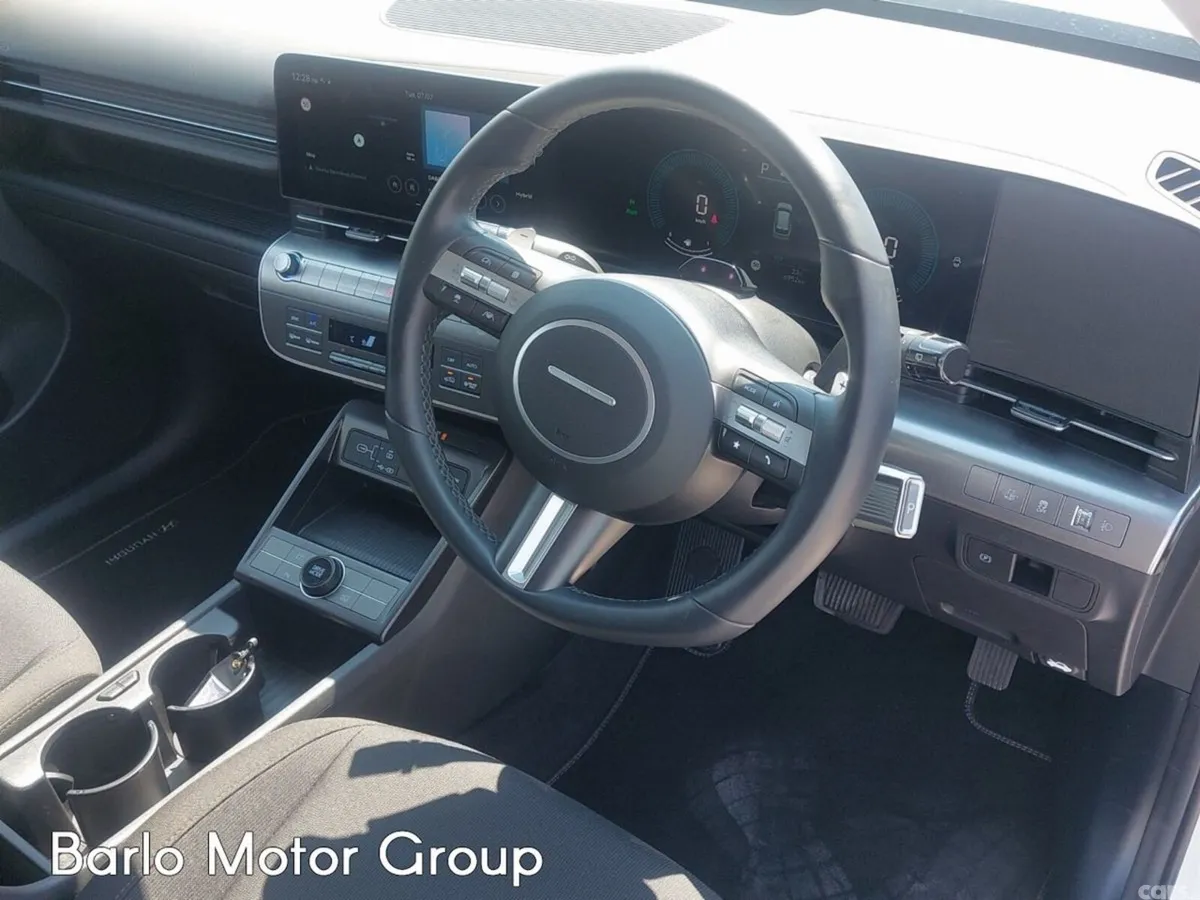 Hyundai KONA MPV, Petrol Hybrid, 2026, White