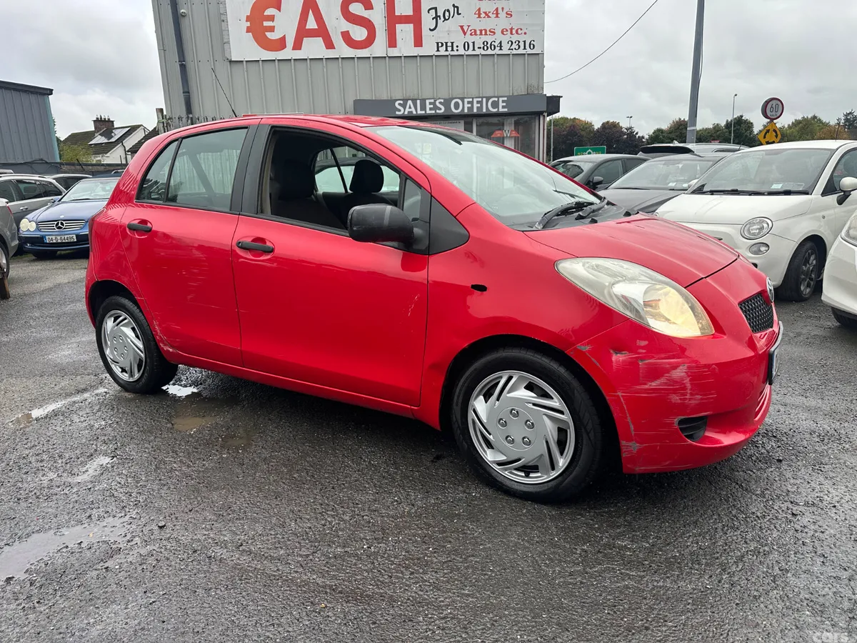 Toyota Yaris Hatchback, Petrol, 2006, Red