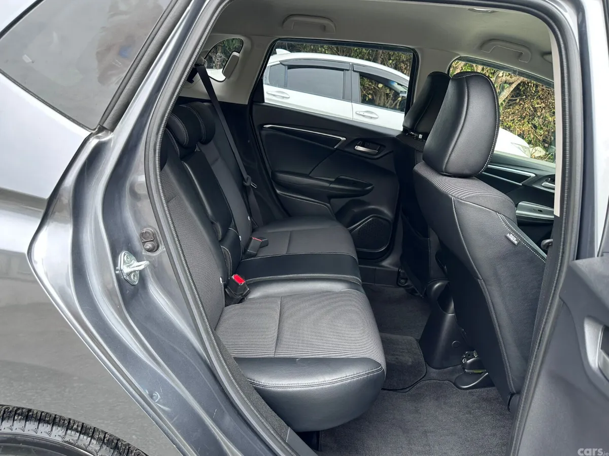Honda Fit Hatchback, Petrol Hybrid, 2019, Grey