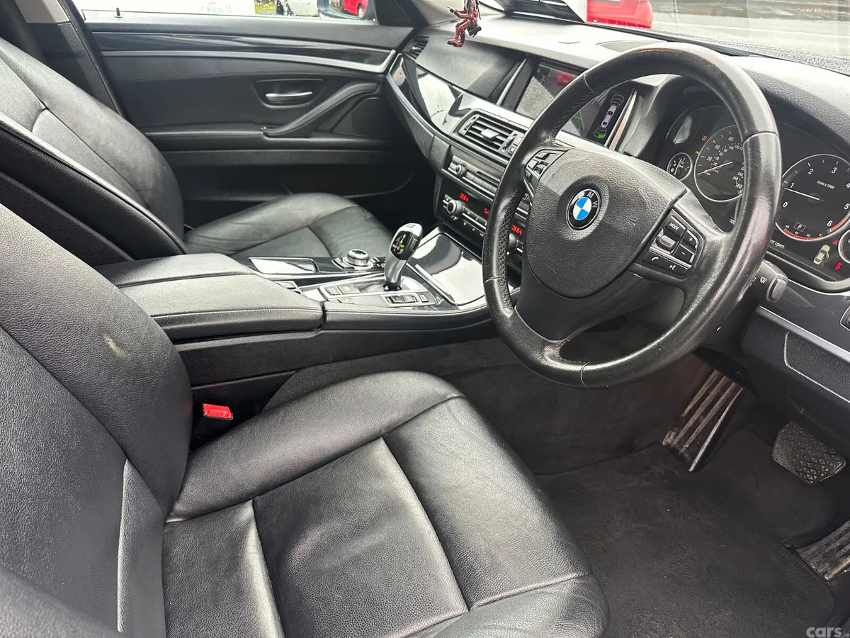 BMW 5-Series Saloon, Diesel, 2013, Blue