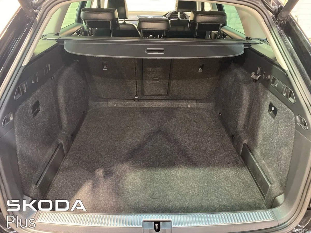 Skoda Superb Estate, Diesel, 2023, Black