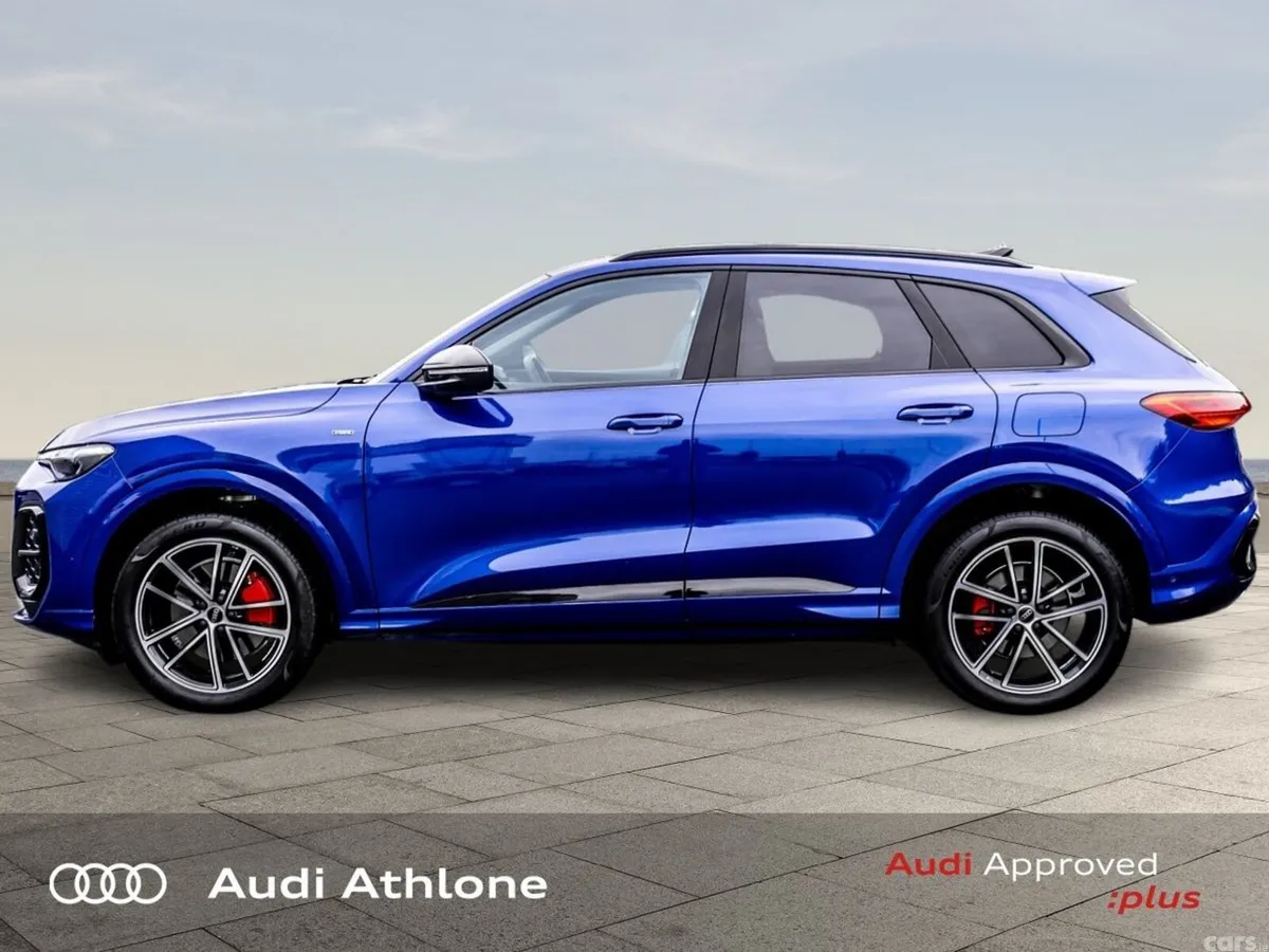 Audi Q5 SUV, Petrol Plug-in Hybrid, 2026, Blue