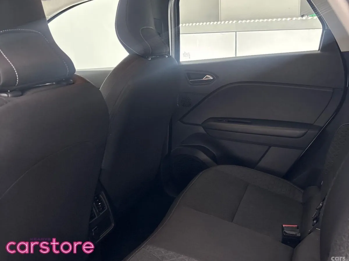 Renault Captur Hatchback, Petrol, 2024, Grey