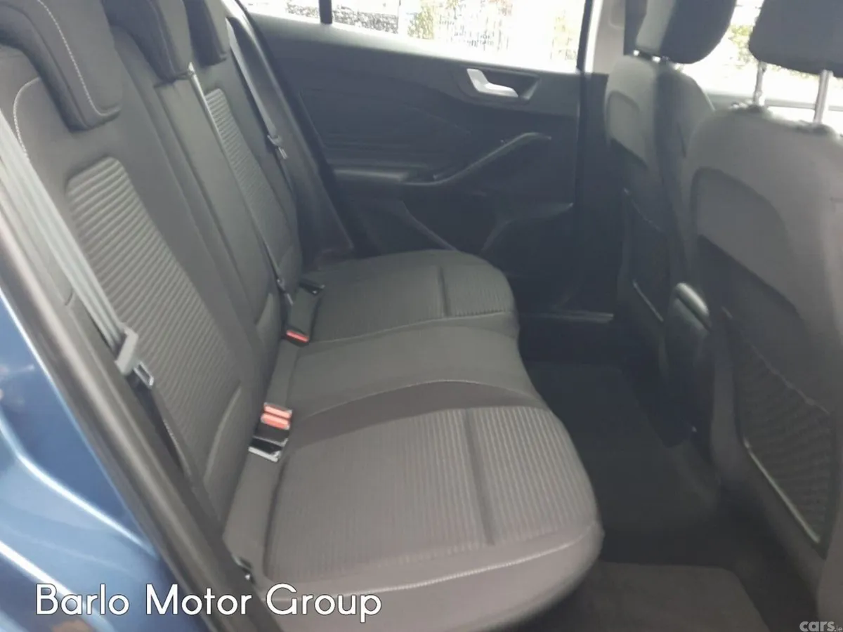Ford Focus Hatchback, Petrol Hybrid, 2021, Blue