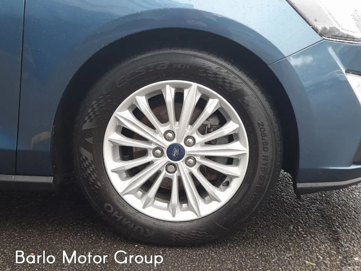 Ford Focus Hatchback, Petrol Hybrid, 2021, Blue