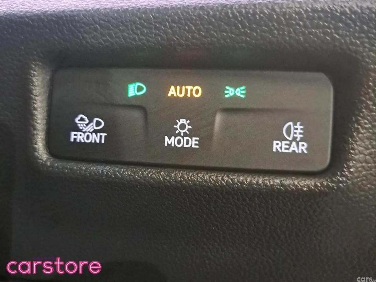 Volkswagen Tiguan SUV, Petrol Hybrid, 2025, Red