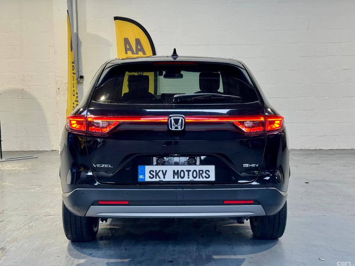 Honda Vezel SUV, Petrol Hybrid, 2023, Black