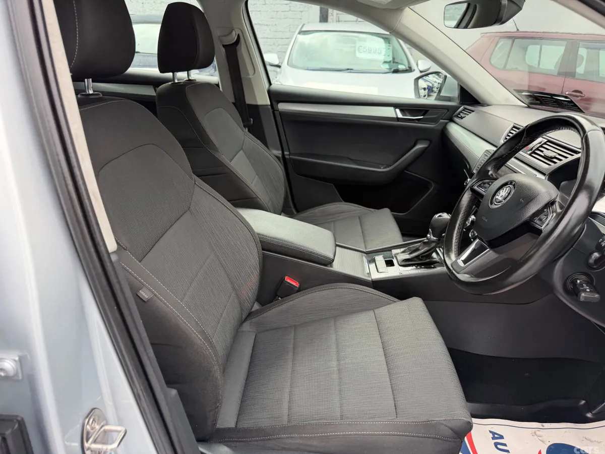 Skoda Superb Hatchback, Diesel, 2018, Silver