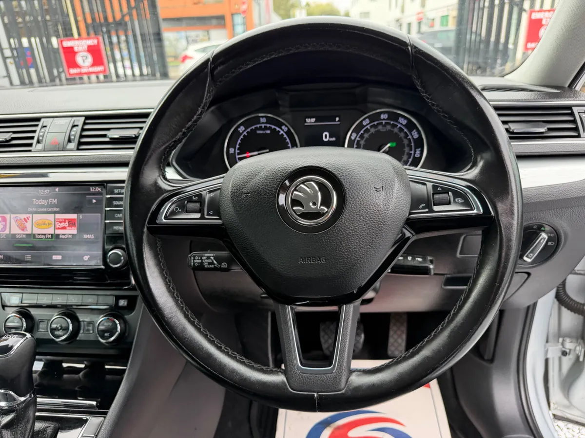 Skoda Superb Hatchback, Diesel, 2018, Silver