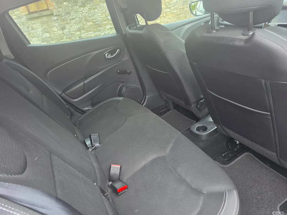 Renault Clio Hatchback, Petrol, 2017, Grey
