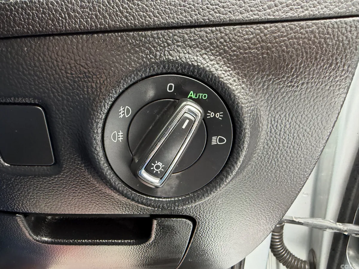 Skoda Superb Hatchback, Diesel, 2018, Silver