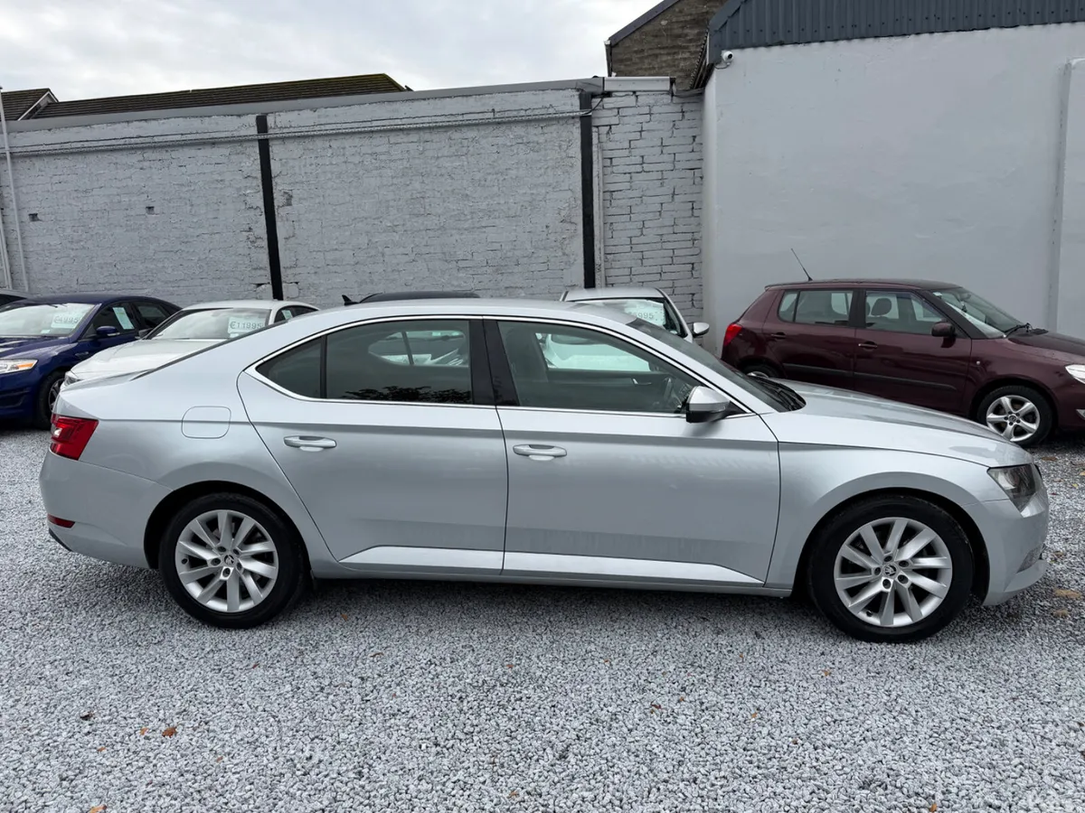Skoda Superb Hatchback, Diesel, 2018, Silver