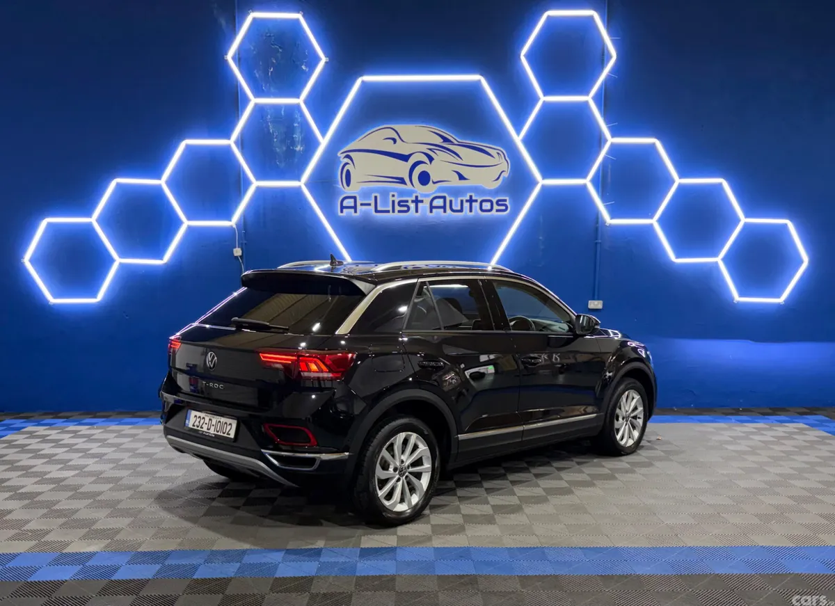 Volkswagen T-Roc SUV, Diesel, 2023, Black