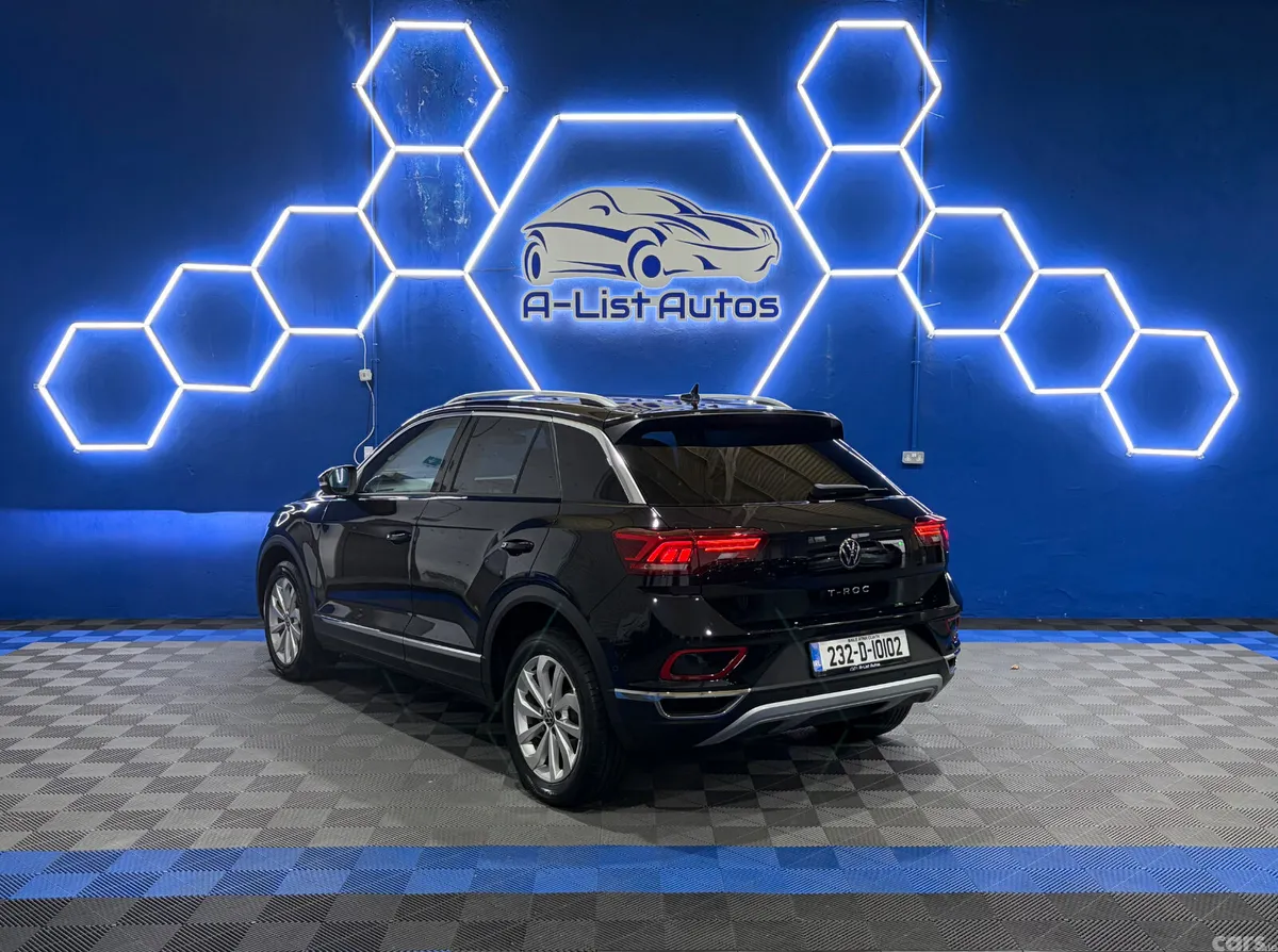 Volkswagen T-Roc SUV, Diesel, 2023, Black