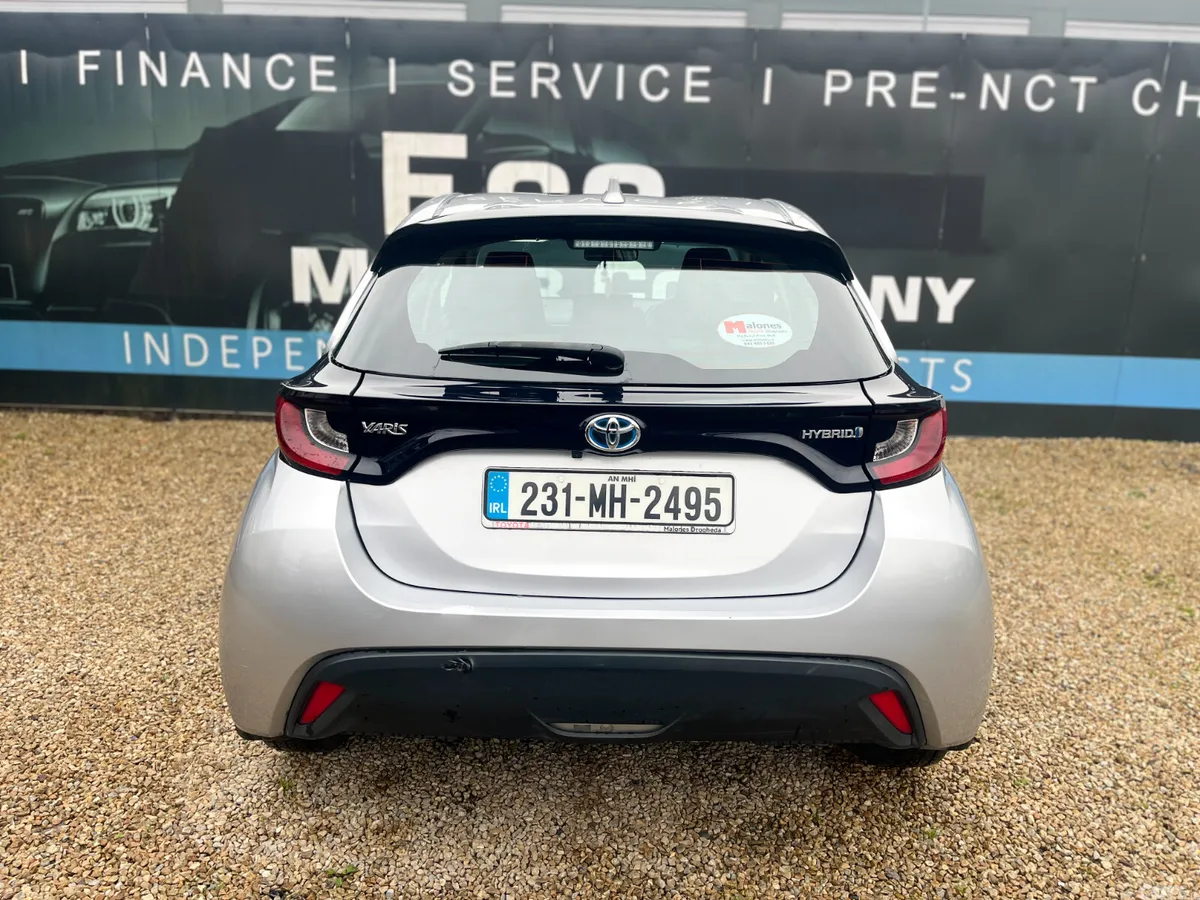Toyota Yaris Hatchback, Petrol Hybrid, 2023, Grey