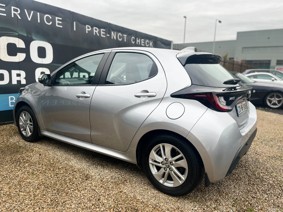 Toyota Yaris Hatchback, Petrol Hybrid, 2023, Grey