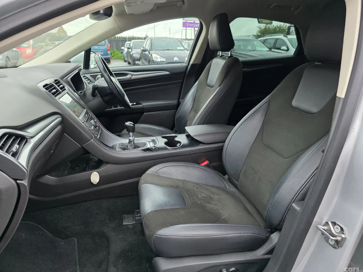 Ford Mondeo Hatchback, Diesel, 2017, Grey