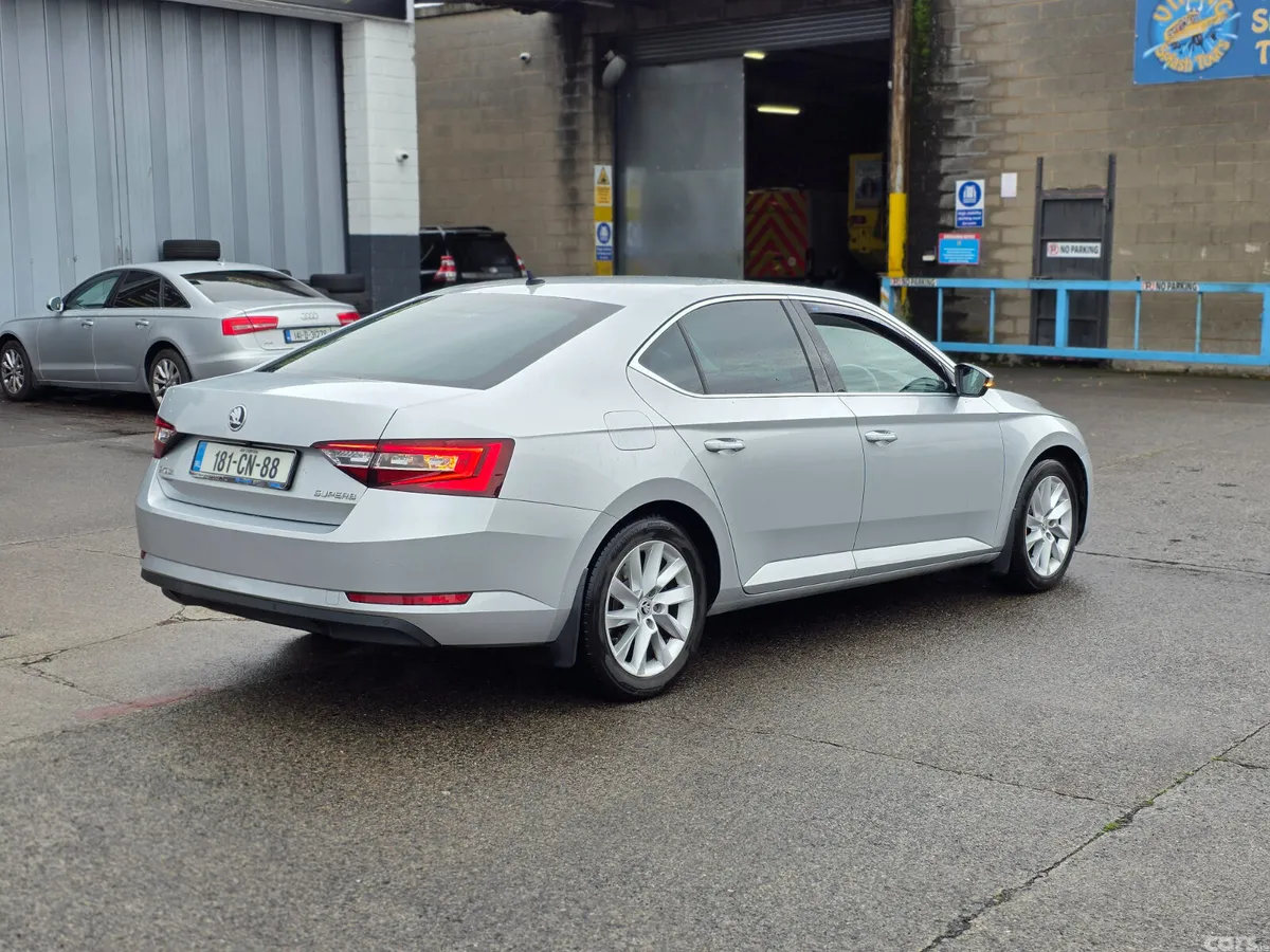 Skoda Superb Saloon, Diesel, 2018, Grey
