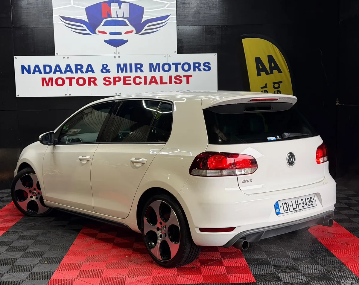Volkswagen Golf Hatchback, Petrol, 2013, White