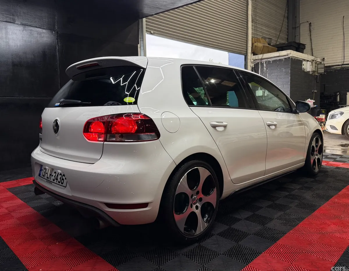 Volkswagen Golf Hatchback, Petrol, 2013, White