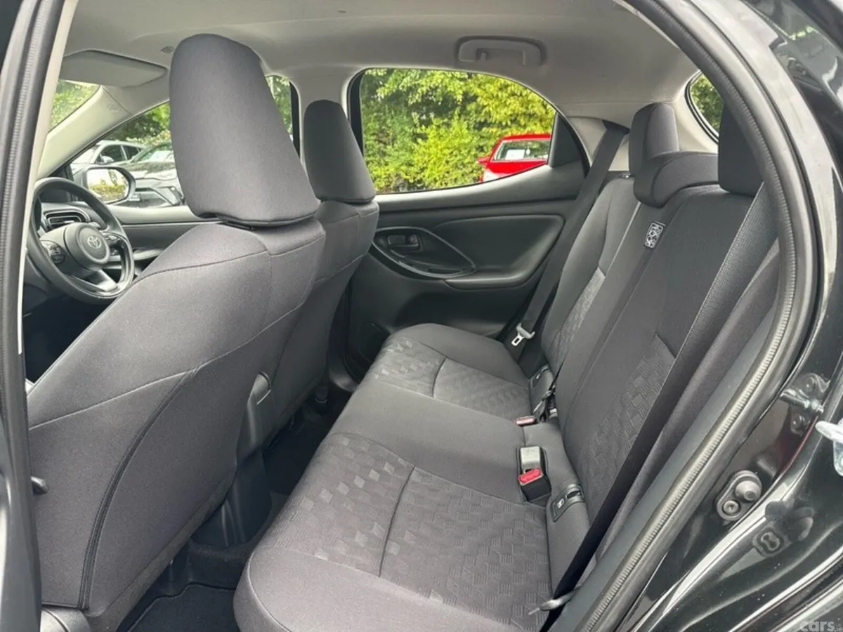 Toyota Yaris Hatchback, Petrol Hybrid, 2026, Black