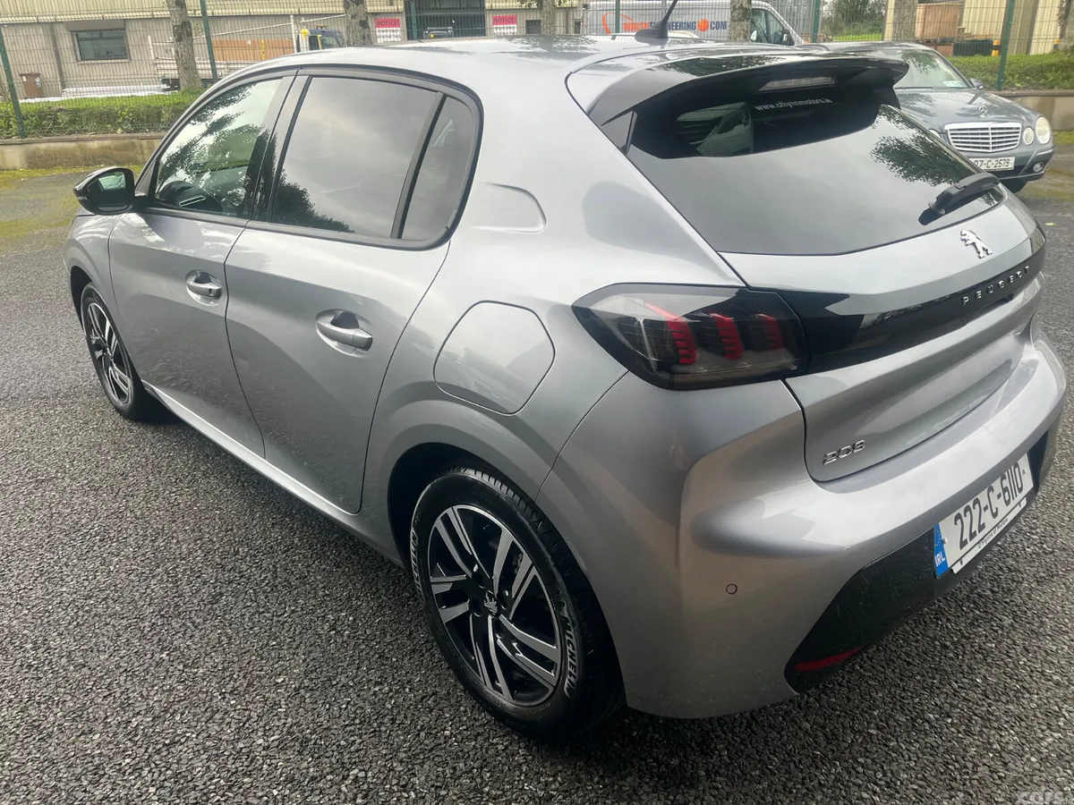 Peugeot 208 Hatchback, Diesel, 2022, Grey